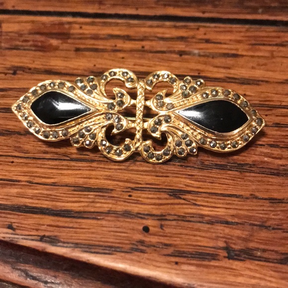 Vintage Jewelry - Gold vermeil sterling onyx & marcasite brooch